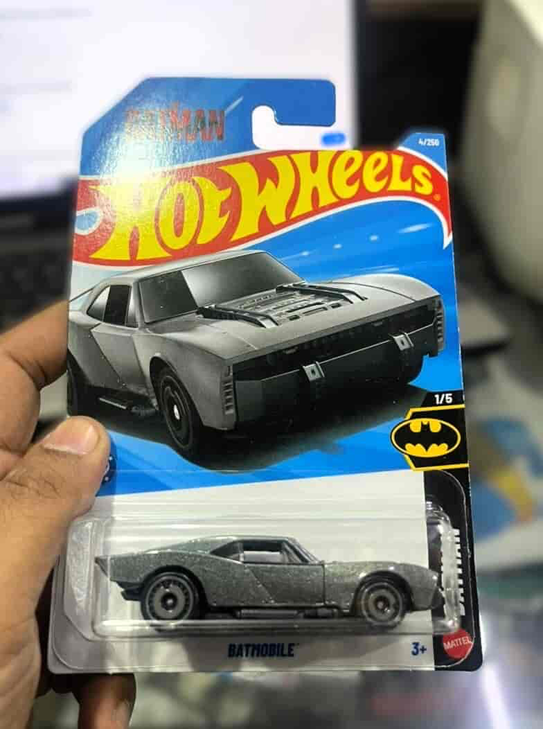 HOTWHEELS “BATMOBILE”
